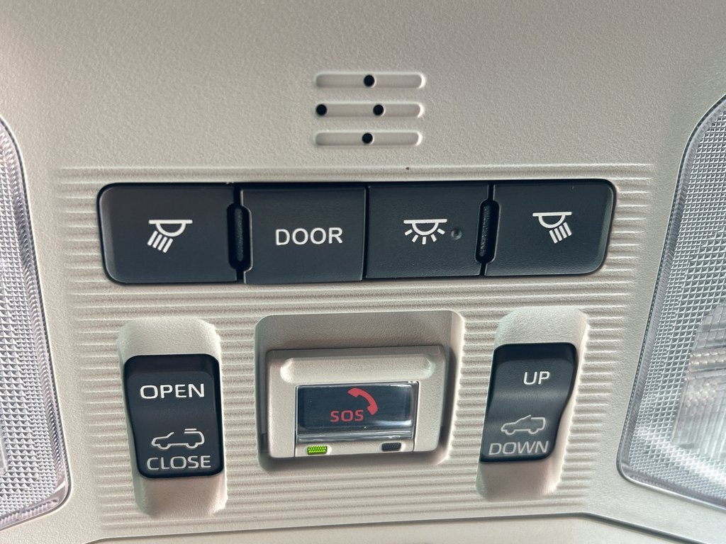 2021 Toyota RAV4 Hybrid Limited in Niagara Falls, Ontario - 24 - w1024h768px