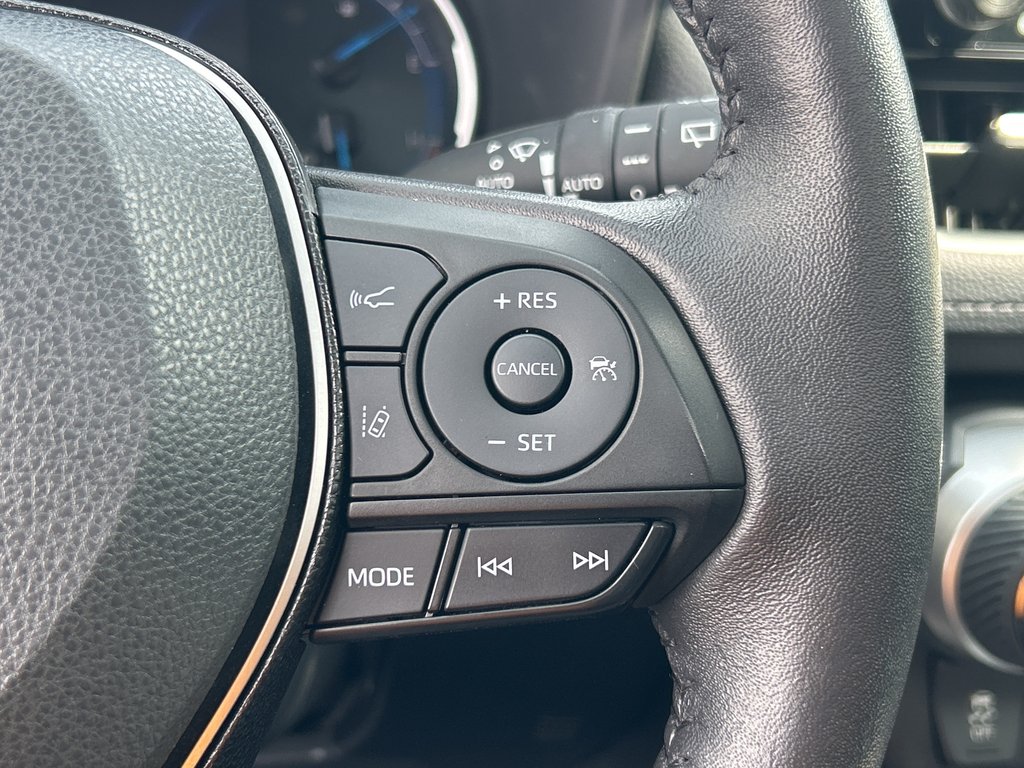 2021 Toyota RAV4 Hybrid Limited in Niagara Falls, Ontario - 18 - w1024h768px