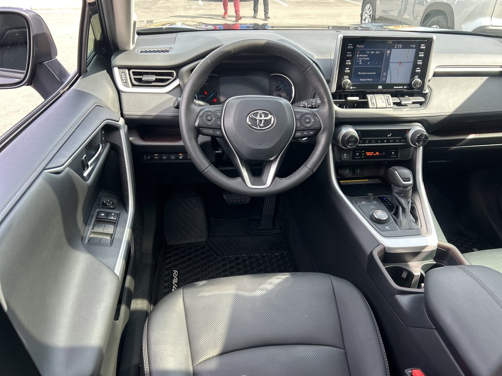 2021 Toyota RAV4 Hybrid Limited in Niagara Falls, Ontario - 15 - w1024h768px