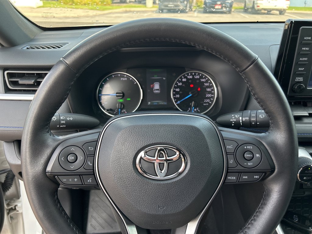 2022  RAV4 Hybrid SE in Niagara Falls, Ontario - 10 - w1024h768px