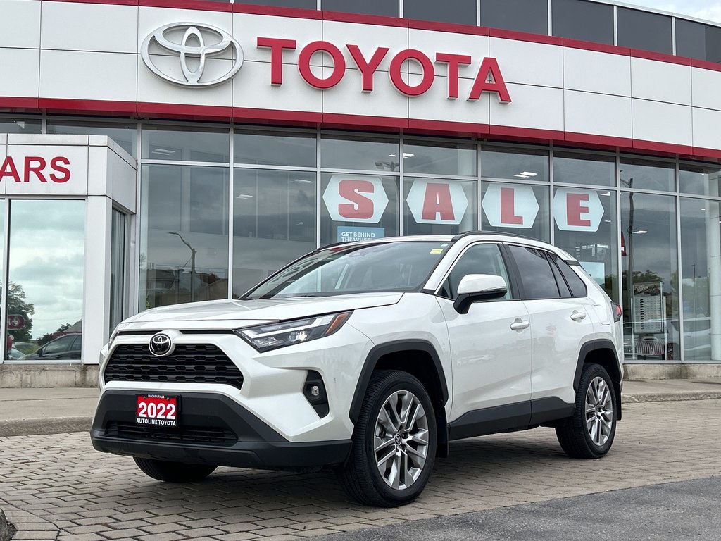 2022  RAV4 XLE in Niagara Falls, Ontario - 1 - w1024h768px