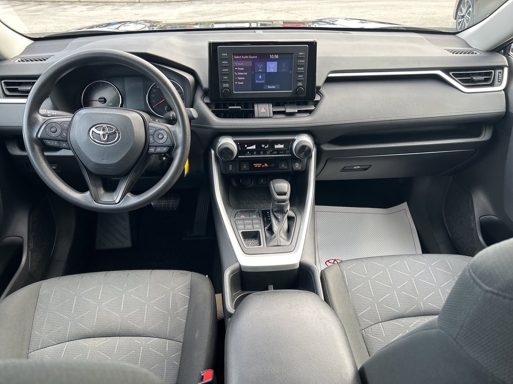 2022 Toyota RAV4 LE in Niagara Falls, Ontario - 15 - w1024h768px