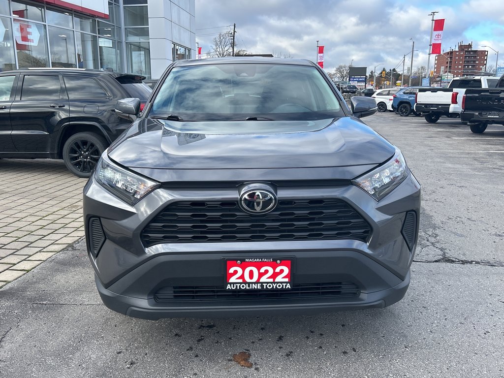 2022 Toyota RAV4 LE in Niagara Falls, Ontario - 8 - w1024h768px