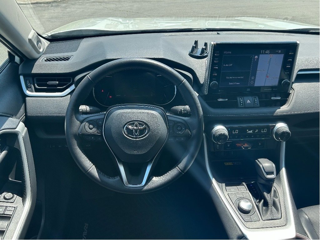 2022 Toyota RAV4 Limited in Niagara Falls, Ontario - 10 - w1024h768px