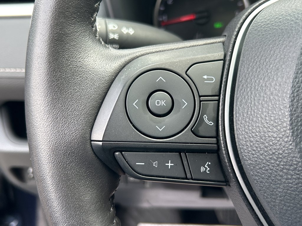 2022 Toyota RAV4 XLE in Niagara Falls, Ontario - 16 - w1024h768px