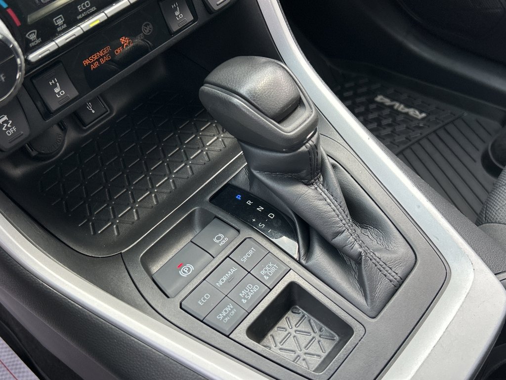 2022 Toyota RAV4 XLE in Niagara Falls, Ontario - 18 - w1024h768px