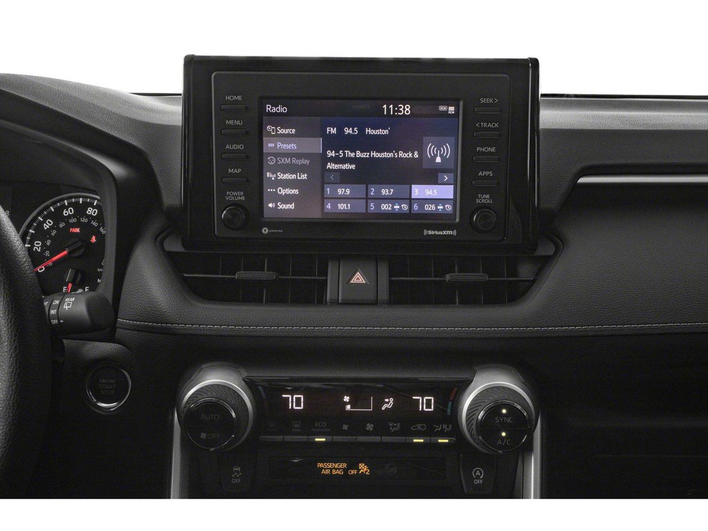 2022 Toyota RAV4 XLE in Niagara Falls, Ontario - 6 - w1024h768px