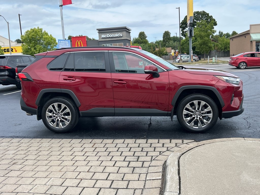 2023 Toyota RAV4 XLE in Niagara Falls, Ontario - 8 - w1024h768px