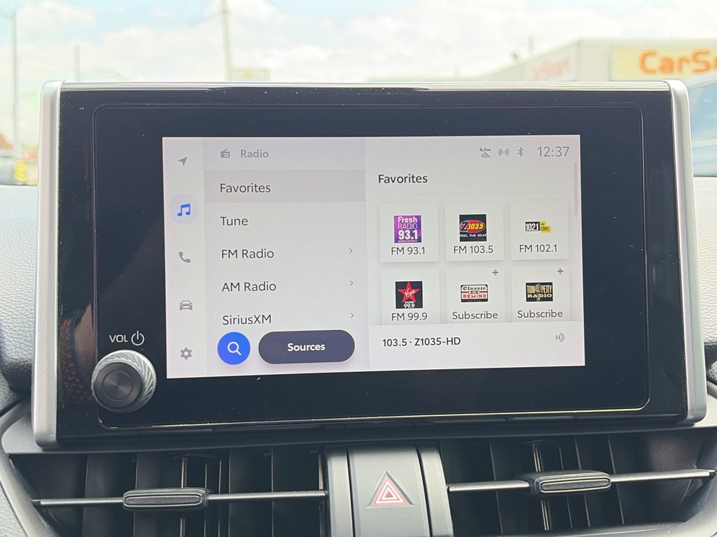 2023 Toyota RAV4 LE in Niagara Falls, Ontario - 17 - w1024h768px