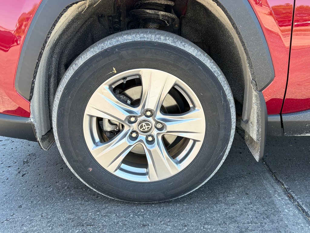 2023 Toyota RAV4 Hybrid XLE in Niagara Falls, Ontario - 19 - w1024h768px