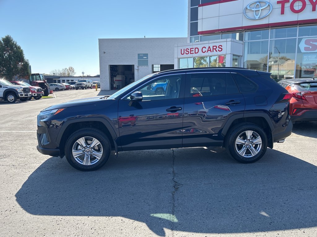 2024  RAV4 Hybrid XLE in Niagara Falls, Ontario - 2 - w1024h768px