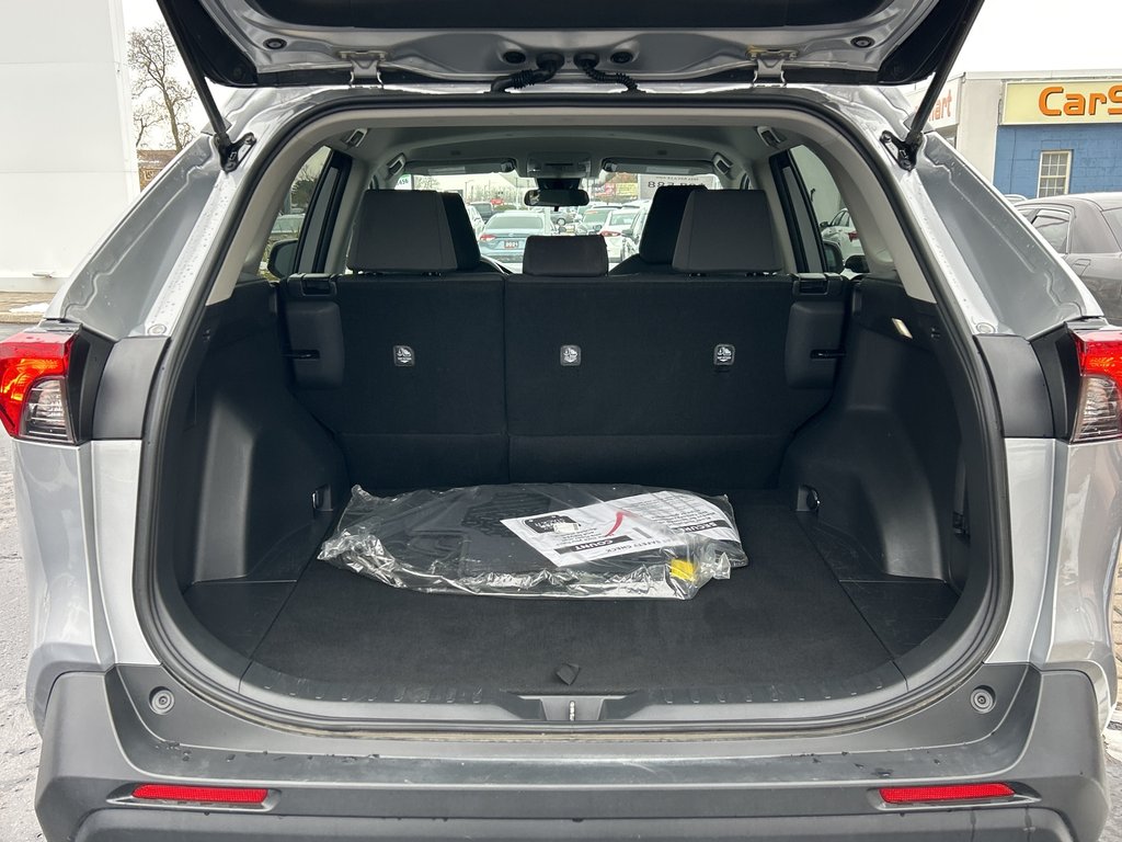 2024 Toyota RAV4 LE in Niagara Falls, Ontario - 20 - w1024h768px