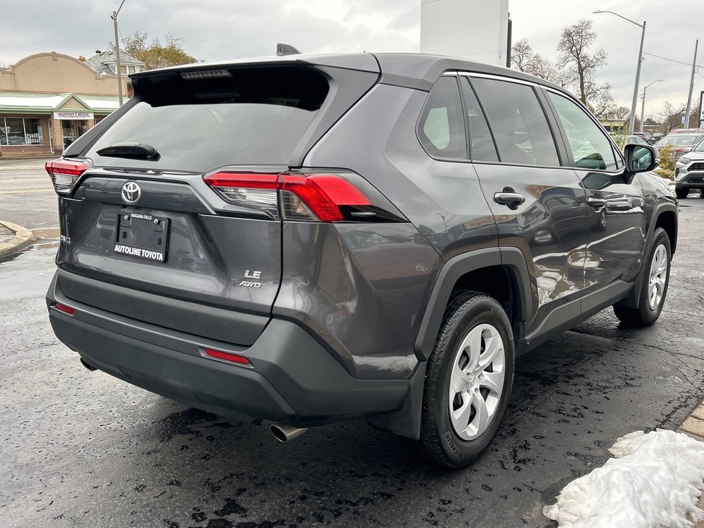 2024 Toyota RAV4 LE in Niagara Falls, Ontario - 5 - w1024h768px