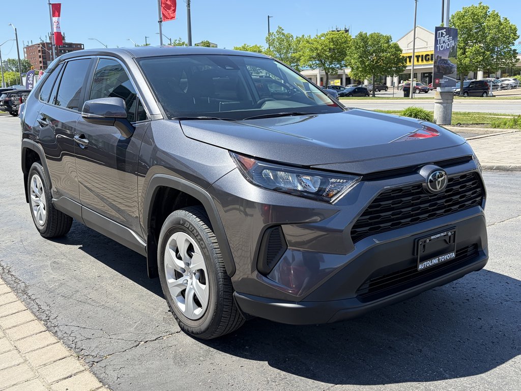 2024 Toyota RAV4 LE in Niagara Falls, Ontario - 6 - w1024h768px