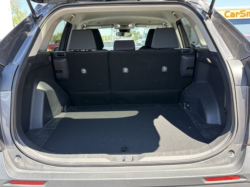 2024 Toyota RAV4 LE in Niagara Falls, Ontario - 18 - w1024h768px
