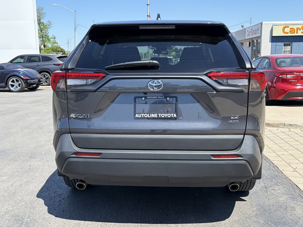 2024 Toyota RAV4 LE in Niagara Falls, Ontario - 4 - w1024h768px