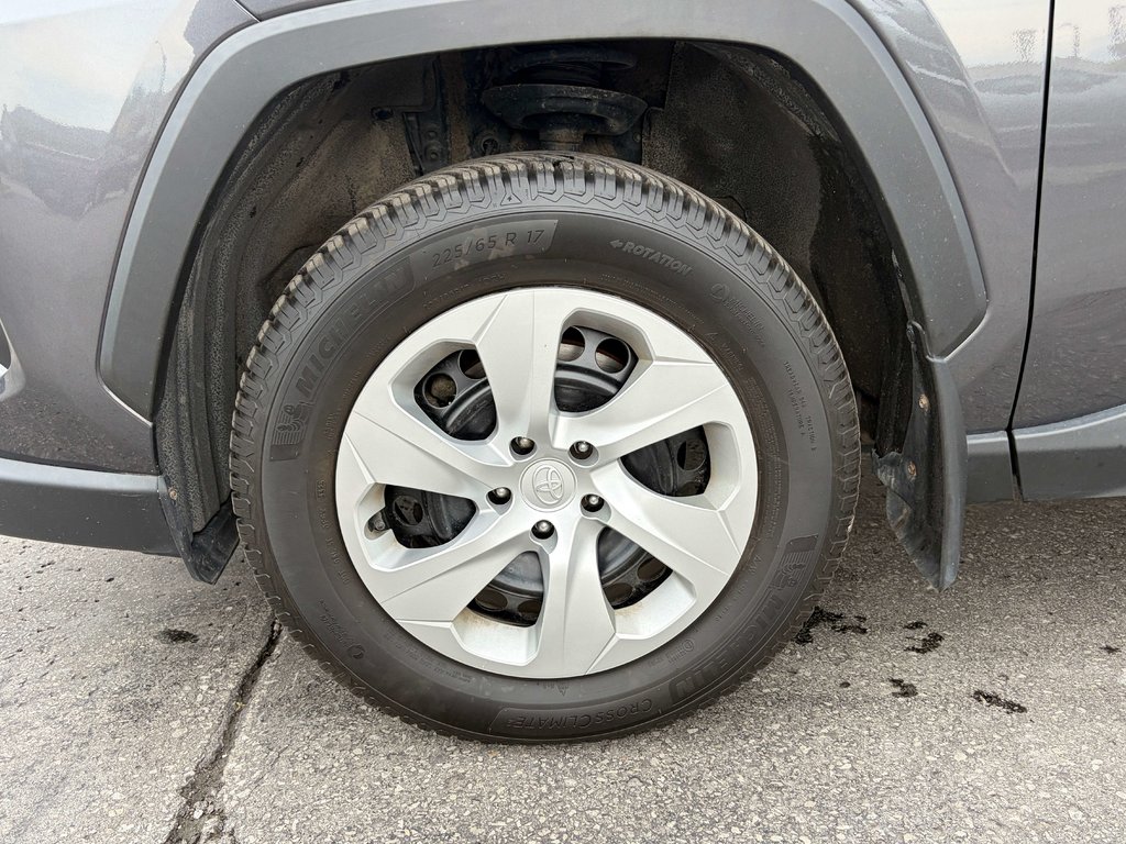 2024 Toyota RAV4 LE in Niagara Falls, Ontario - 21 - w1024h768px