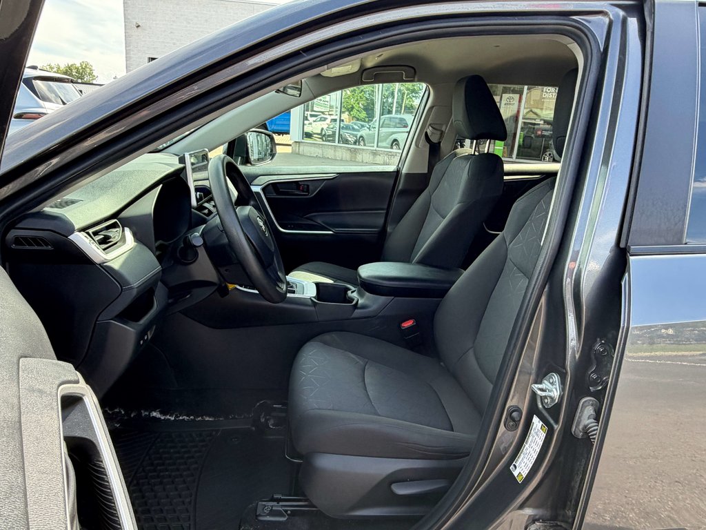 2024 Toyota RAV4 LE in Niagara Falls, Ontario - 10 - w1024h768px