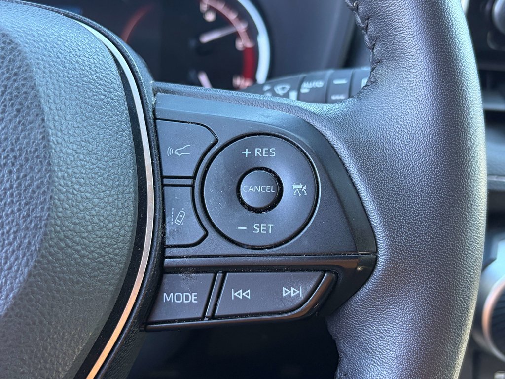 2024 Toyota RAV4 XLE in Niagara Falls, Ontario - 17 - w1024h768px