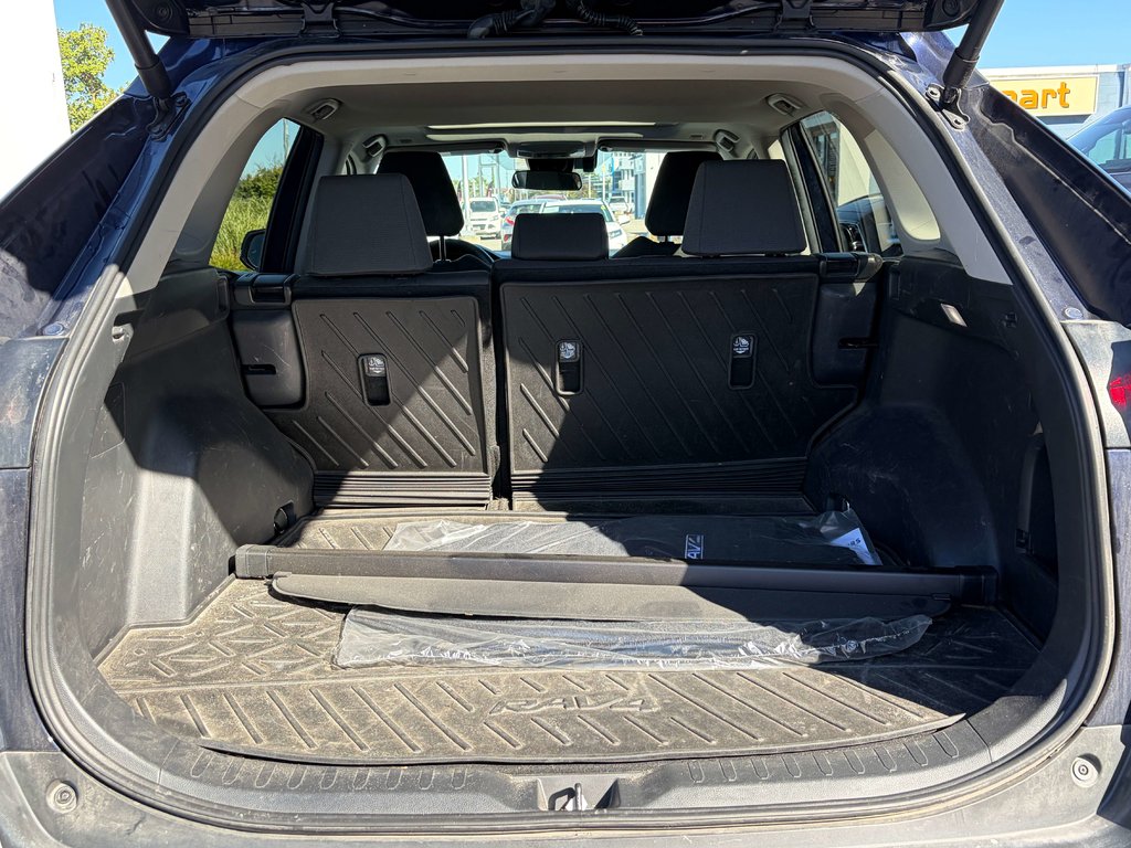 2024 Toyota RAV4 XLE in Niagara Falls, Ontario - 23 - w1024h768px