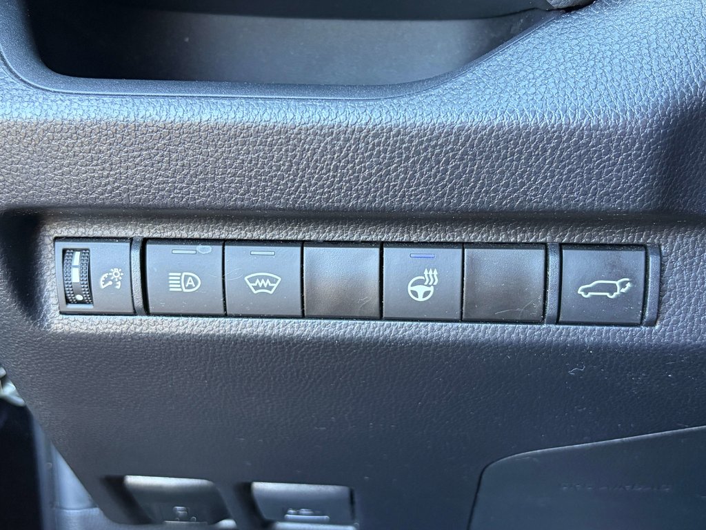 2024 Toyota RAV4 XLE in Niagara Falls, Ontario - 20 - w1024h768px
