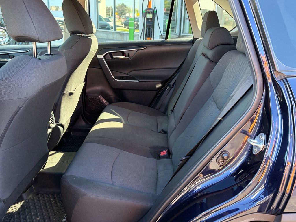 2024 Toyota RAV4 XLE in Niagara Falls, Ontario - 10 - w1024h768px