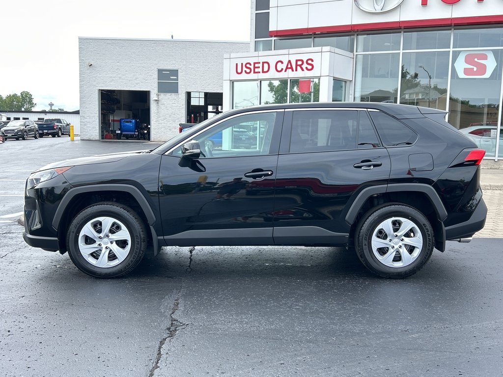 2025 Toyota RAV4 LE in Niagara Falls, Ontario - 3 - w1024h768px