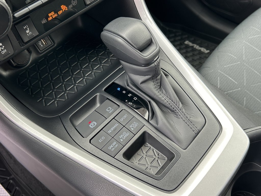 2025 Toyota RAV4 LE in Niagara Falls, Ontario - 16 - w1024h768px