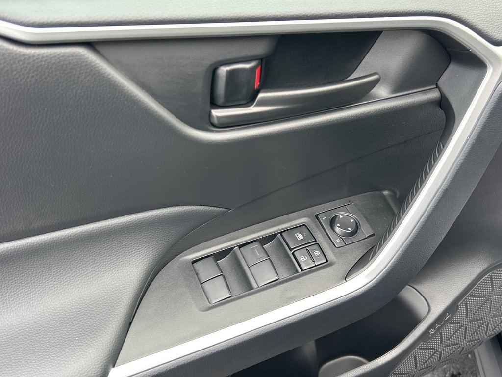2025 Toyota RAV4 LE in Niagara Falls, Ontario - 9 - w1024h768px