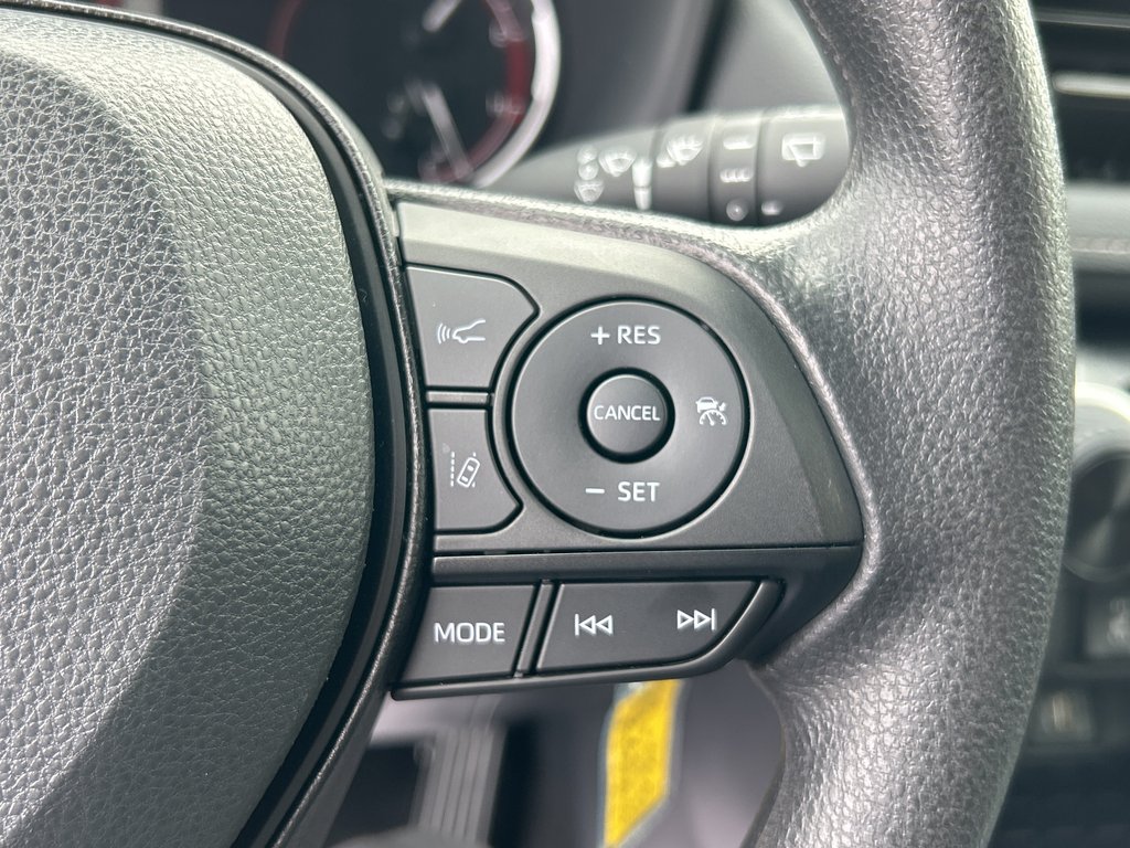 2025 Toyota RAV4 LE in Niagara Falls, Ontario - 15 - w1024h768px