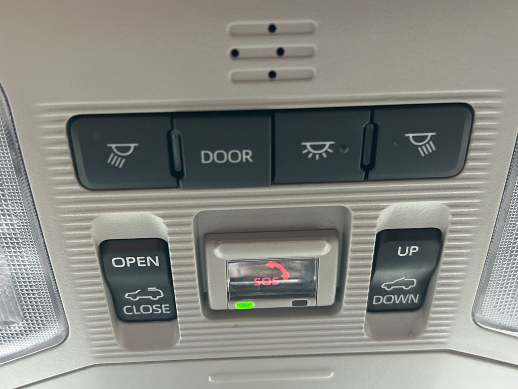 2025 Toyota RAV4 XLE in Niagara Falls, Ontario - 16 - w1024h768px