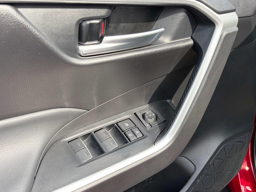 2025 Toyota RAV4 XLE in Niagara Falls, Ontario - 11 - w1024h768px