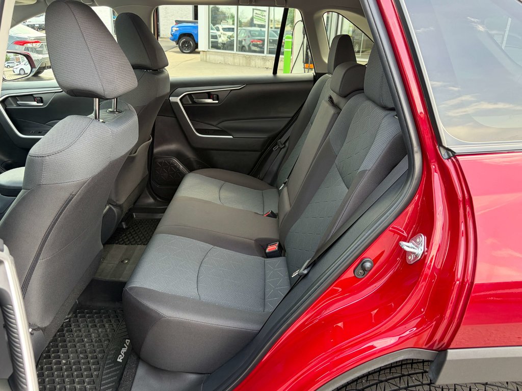 2025 Toyota RAV4 XLE in Niagara Falls, Ontario - 9 - w1024h768px