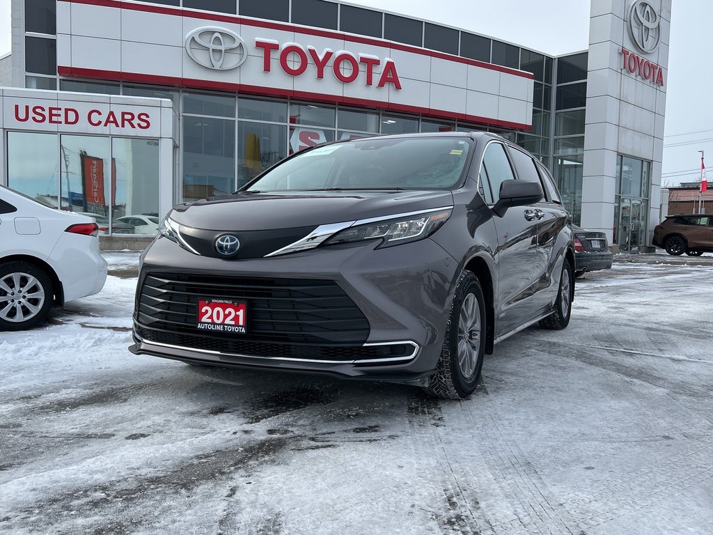 2021 Toyota Sienna Hybrid XLE  7-PASS in Niagara Falls, Ontario - 9 - w1024h768px