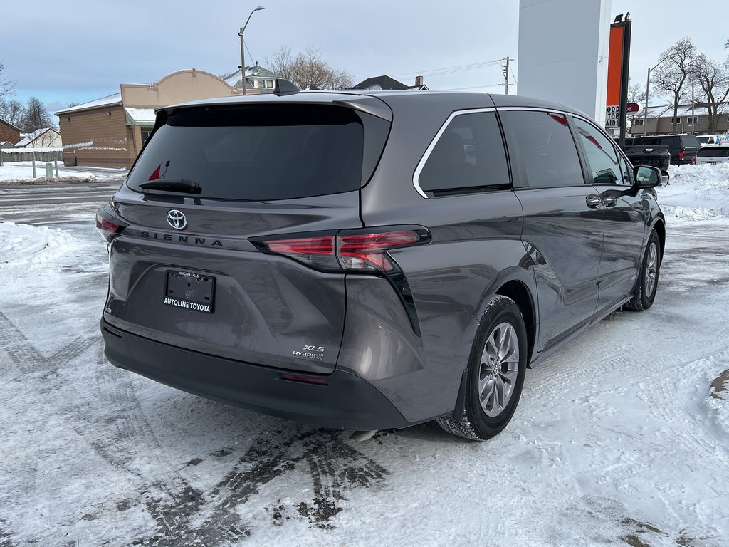 2021 Toyota Sienna Hybrid XLE  7-PASS in Niagara Falls, Ontario - 5 - w1024h768px