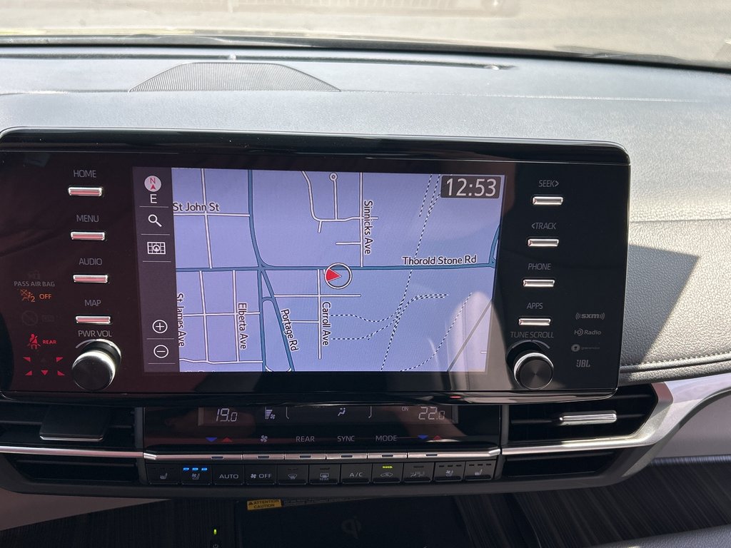 2022 Toyota Sienna Limited in Niagara Falls, Ontario - 18 - w1024h768px