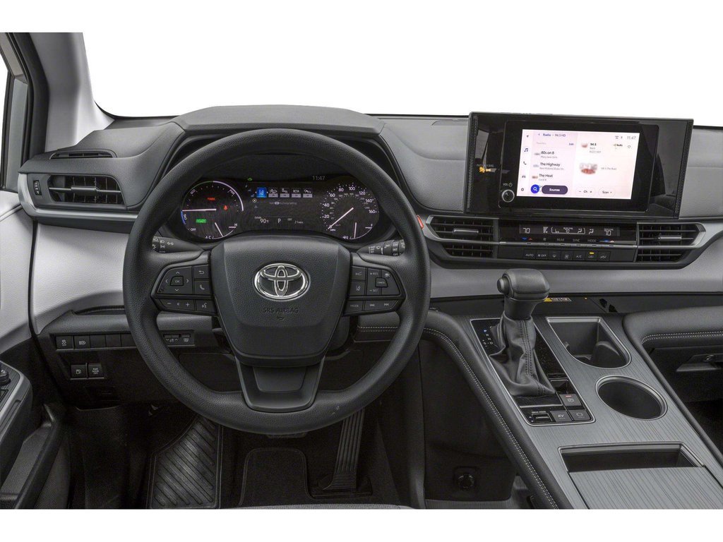 2025 Toyota Sienna LE in Niagara Falls, Ontario - 4 - w1024h768px