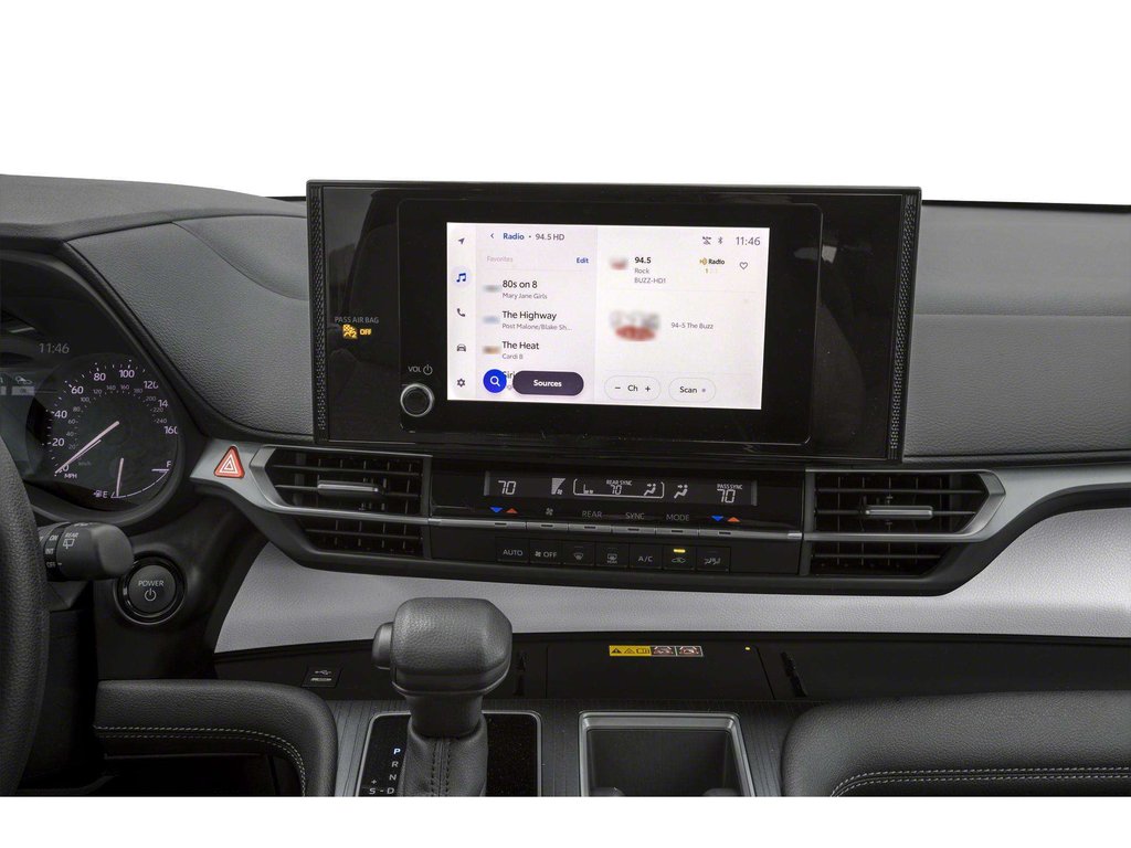 2025 Toyota Sienna LE in Niagara Falls, Ontario - 6 - w1024h768px