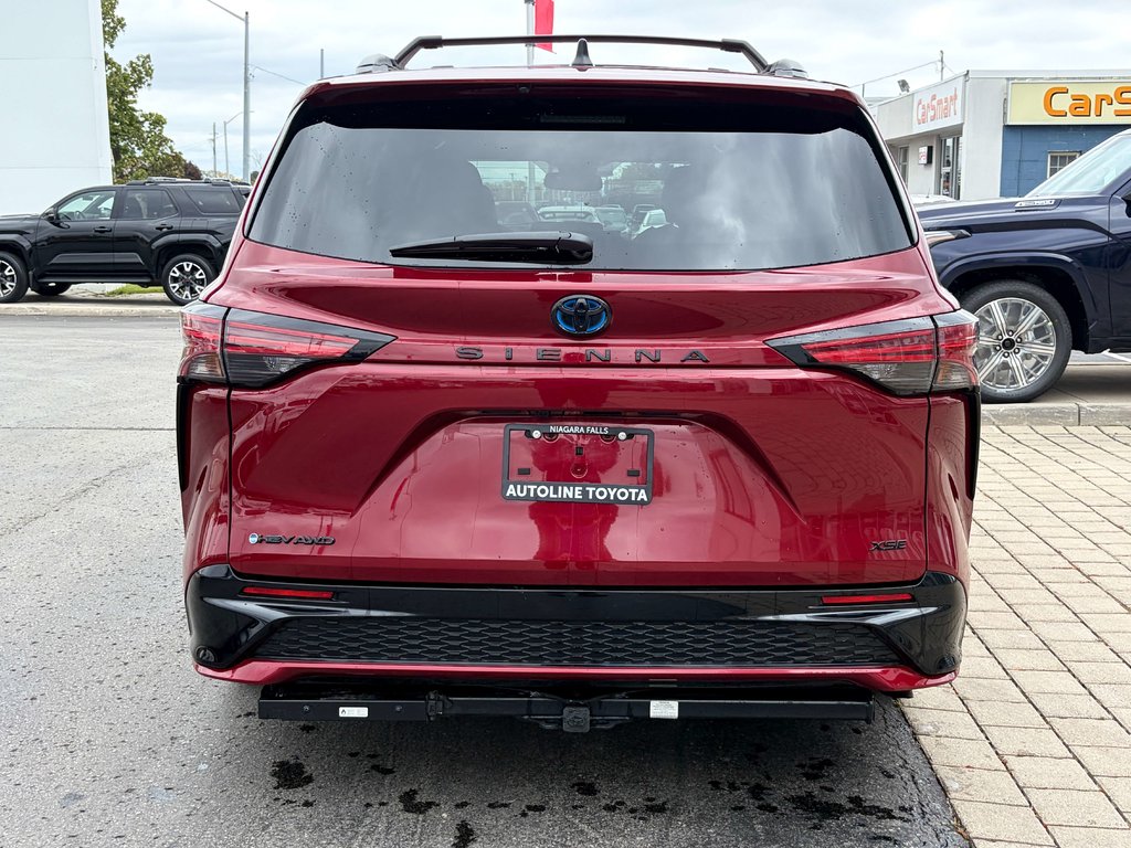 2025 Toyota Sienna XSE in Niagara Falls, Ontario - 4 - w1024h768px