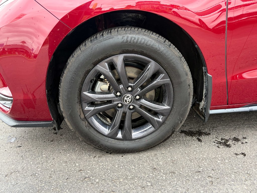 2025 Toyota Sienna XSE in Niagara Falls, Ontario - 23 - w1024h768px