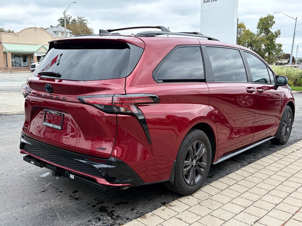 2025 Toyota Sienna XSE in Niagara Falls, Ontario - 5 - w1024h768px