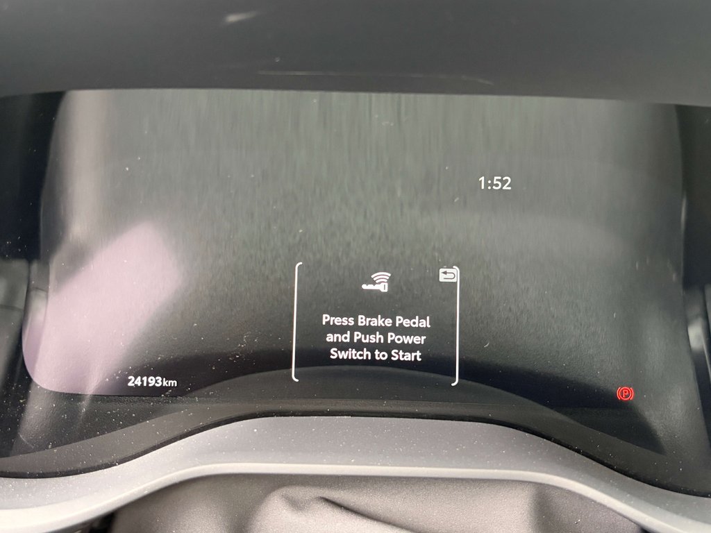 2025 Toyota Sienna XSE in Niagara Falls, Ontario - 17 - w1024h768px