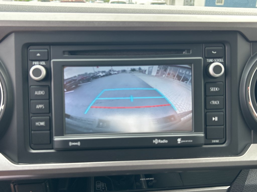 2018 Toyota Tacoma SR5 in Niagara Falls, Ontario - 19 - w1024h768px