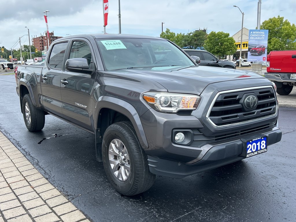 2018 Toyota Tacoma SR5 in Niagara Falls, Ontario - 8 - w1024h768px