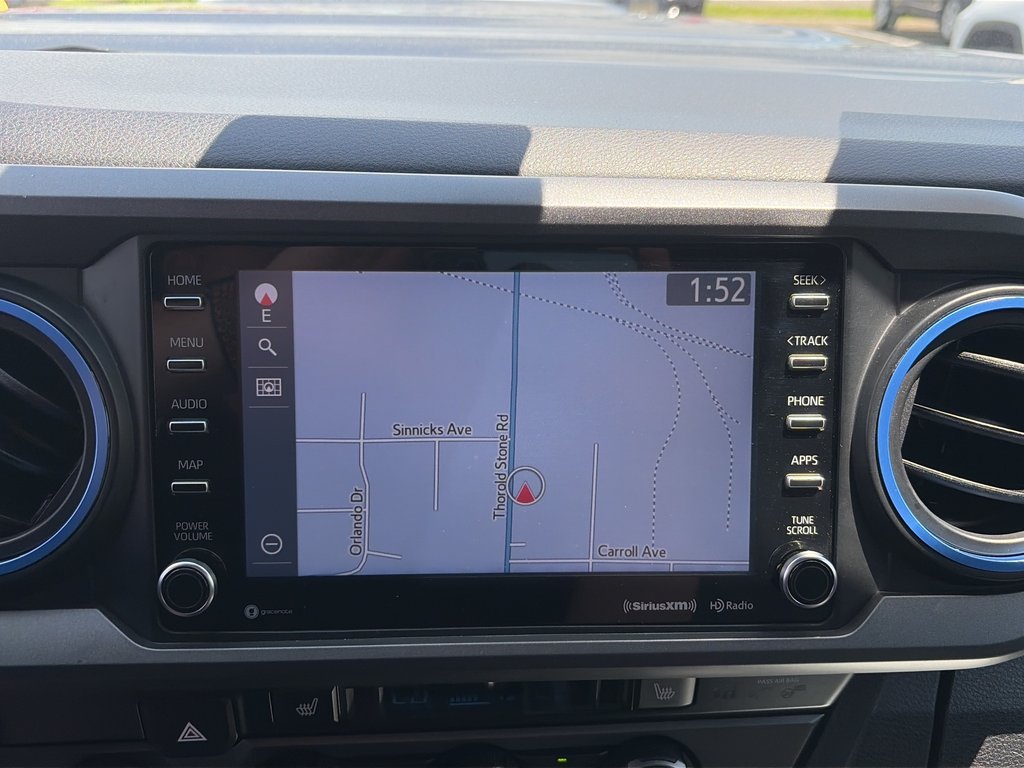 2021 Toyota Tacoma 4WD DOUBLE AT in Niagara Falls, Ontario - 17 - w1024h768px