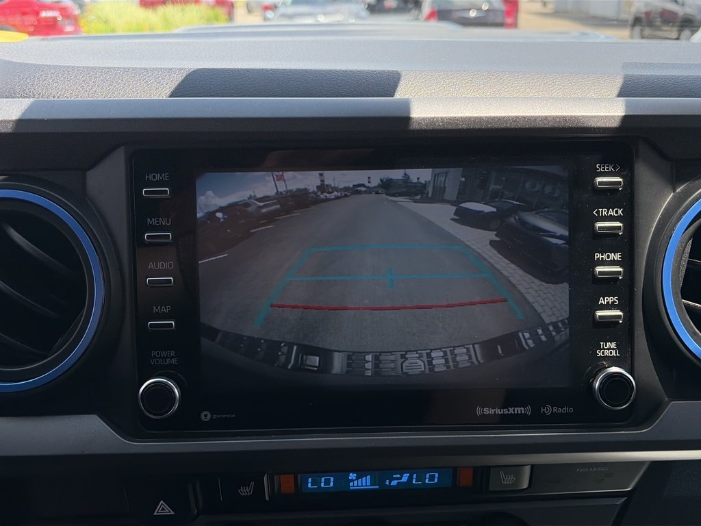 2021 Toyota Tacoma 4WD DOUBLE AT in Niagara Falls, Ontario - 18 - w1024h768px