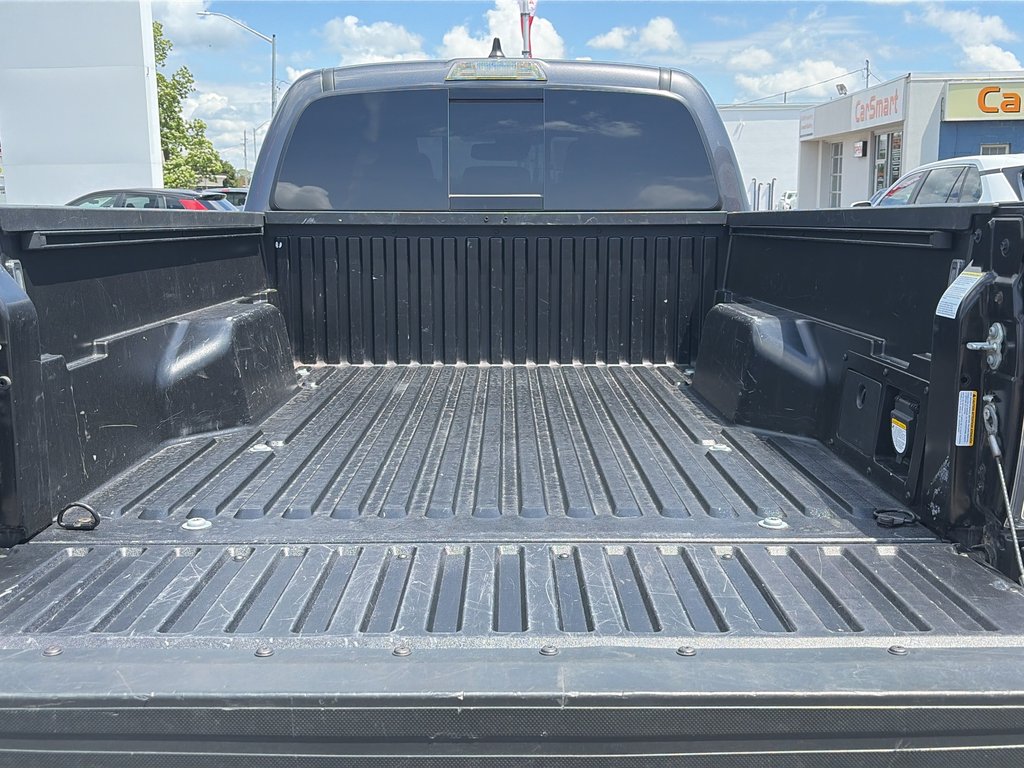 2021 Toyota Tacoma 4WD DOUBLE AT in Niagara Falls, Ontario - 20 - w1024h768px