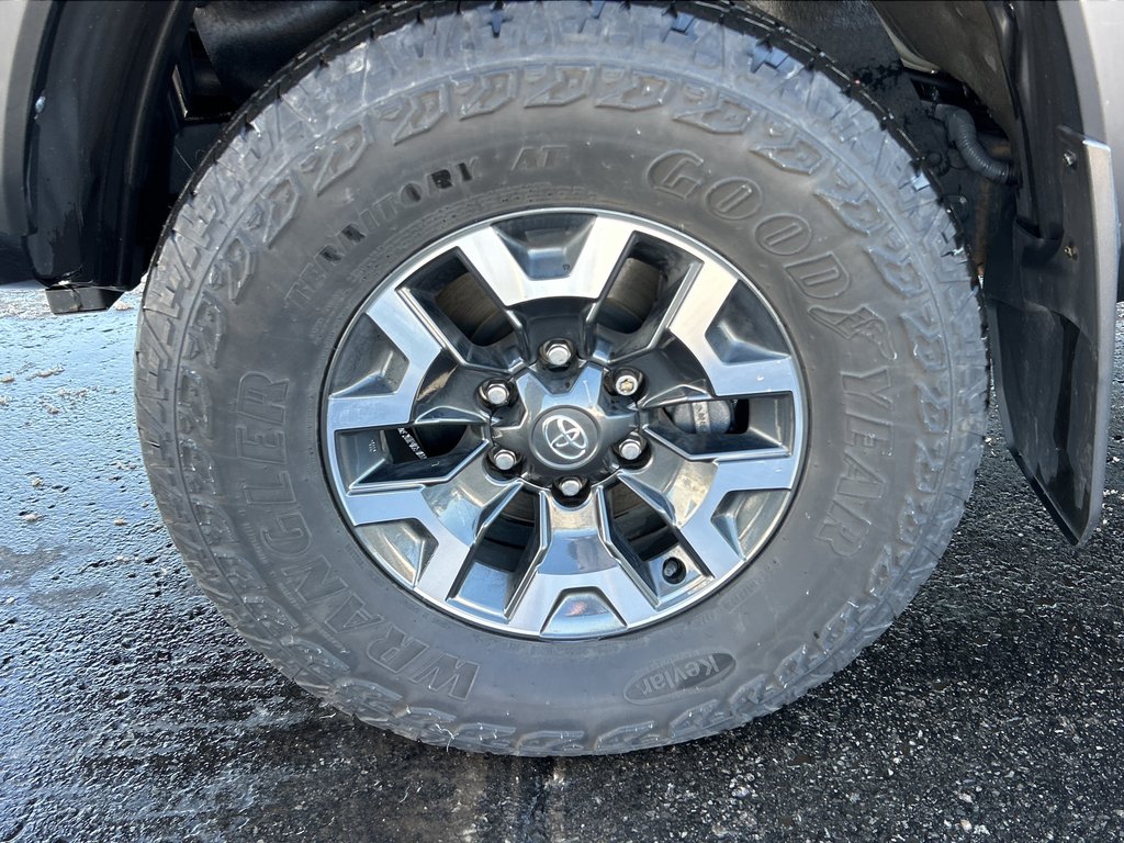 2022 Toyota Tacoma 4WD ACCESS AT in Niagara Falls, Ontario - 24 - w1024h768px