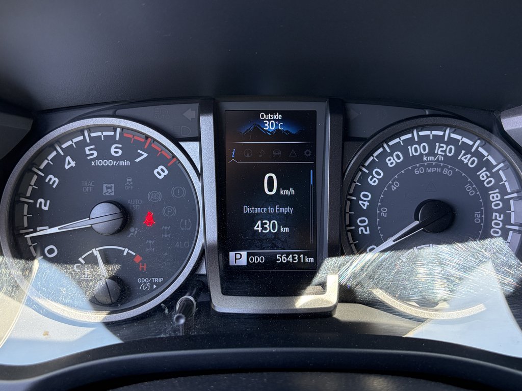 2022 Toyota Tacoma 4WD DBL AT in Niagara Falls, Ontario - 16 - w1024h768px