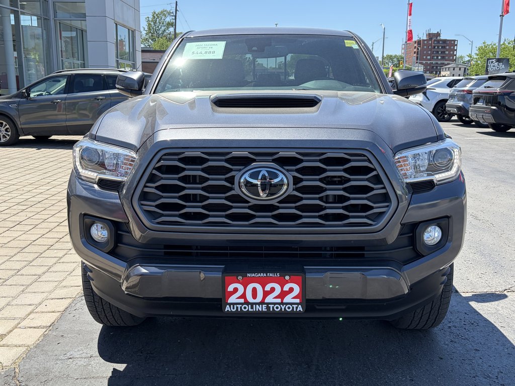 2022 Toyota Tacoma 4WD DBL AT in Niagara Falls, Ontario - 7 - w1024h768px